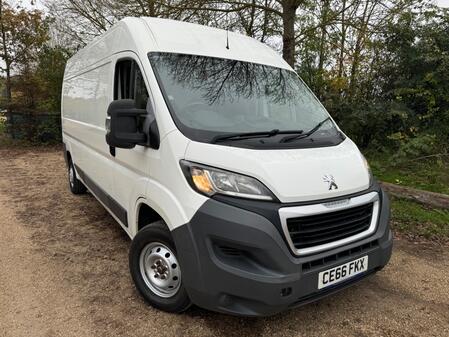 PEUGEOT BOXER 2.0 BlueHDi 335 Professional