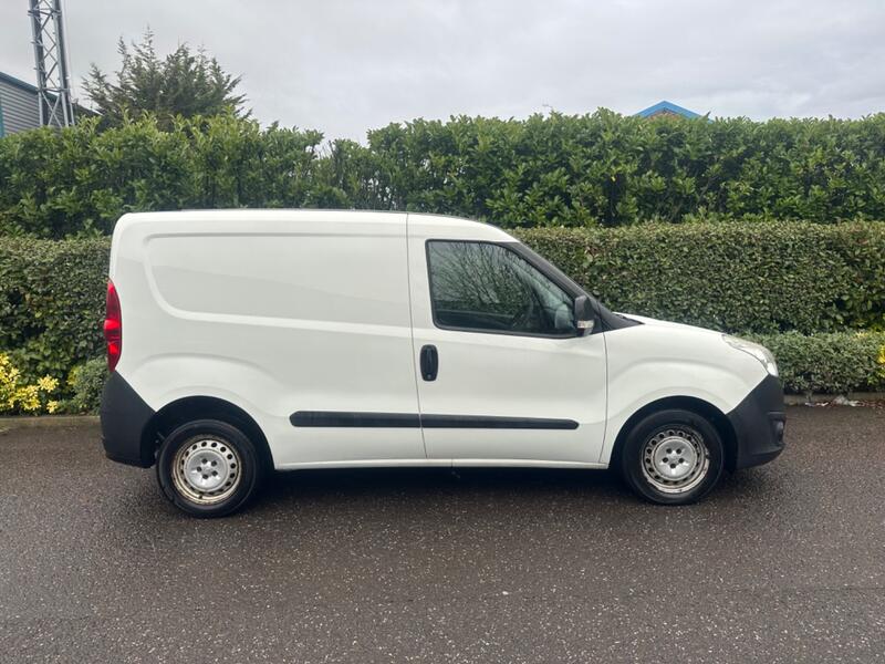 VAUXHALL COMBO